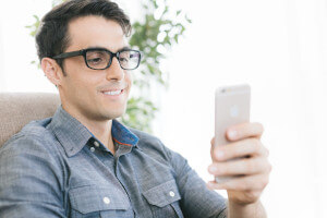 アプリ版PCMAXの特徴は？WEB版や他の出会い系サイトとの違い