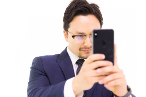 ワクワクメールの動画は観るより投稿すべき！その方法をご紹介