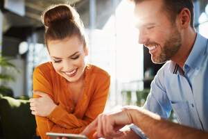 オタク女子と付き合いたいならPCMAX！探し方と口説きを解説