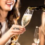 ハッピーメールの飲み友達募集は恋活のサイン?パパ活女子との見分け方を解説