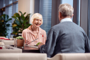 70代男性がPCMAXで出会うコツを紹介！メッセージの送り方や料金など