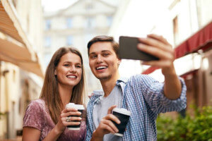 PCMAXでの彼女作りにはコツがある！業者との見分け方や口説き方など